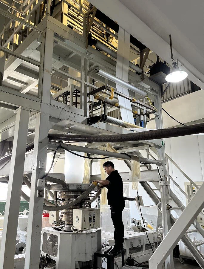 Plastic packaging bag machine debugging Plastic packaging bag machine debugging